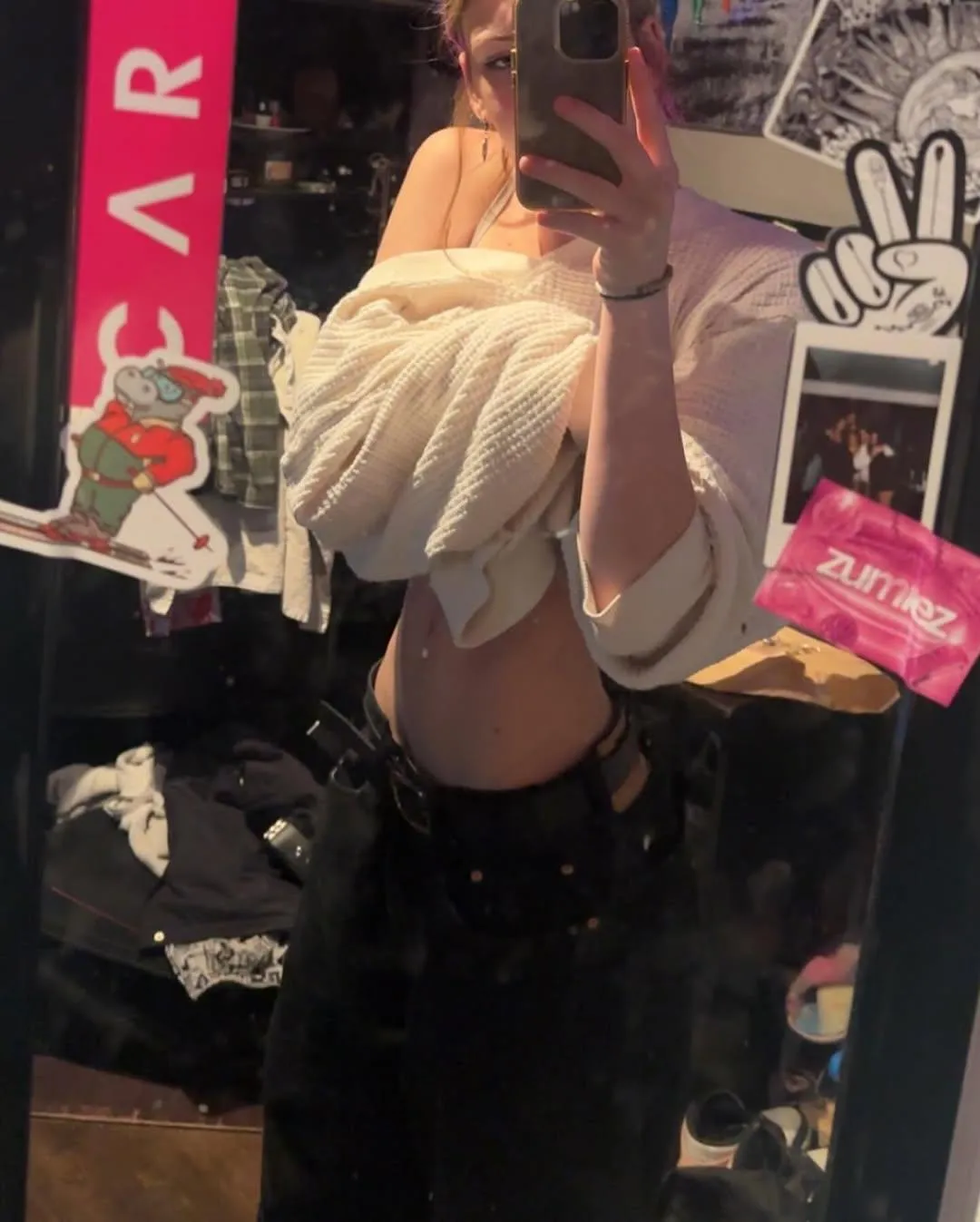 You guys like my tummy a lot lol