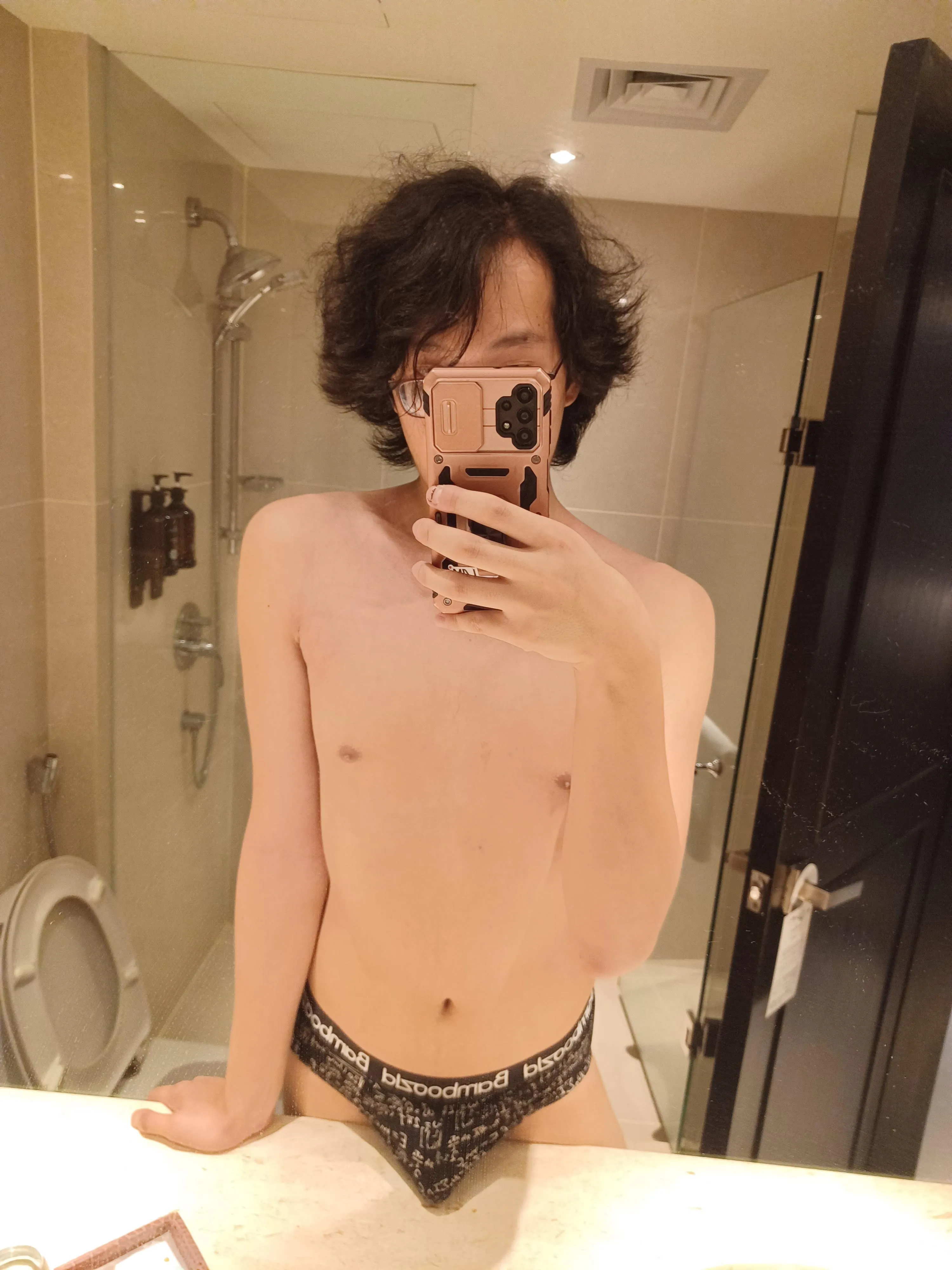 (24) my first pic! please be kind ;)