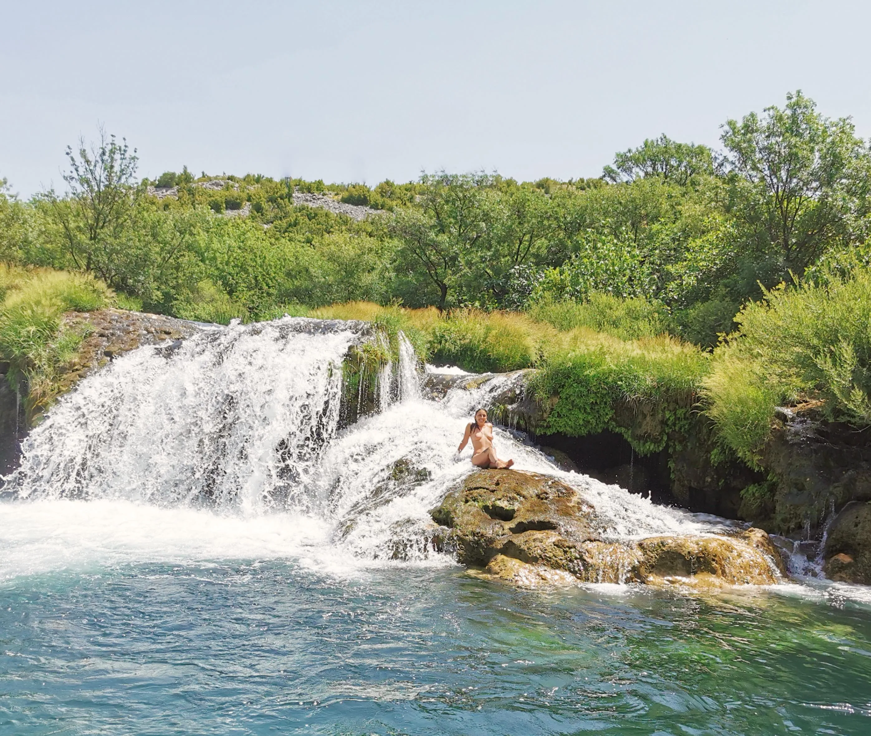 Come on the other side, we have waterfalls