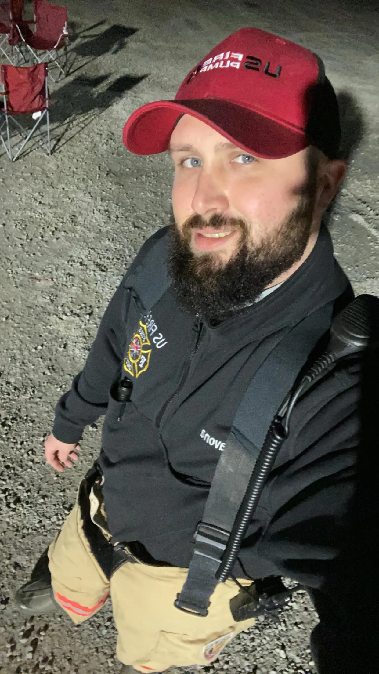 Looking for someone to come ride this bearded throne tonight!!