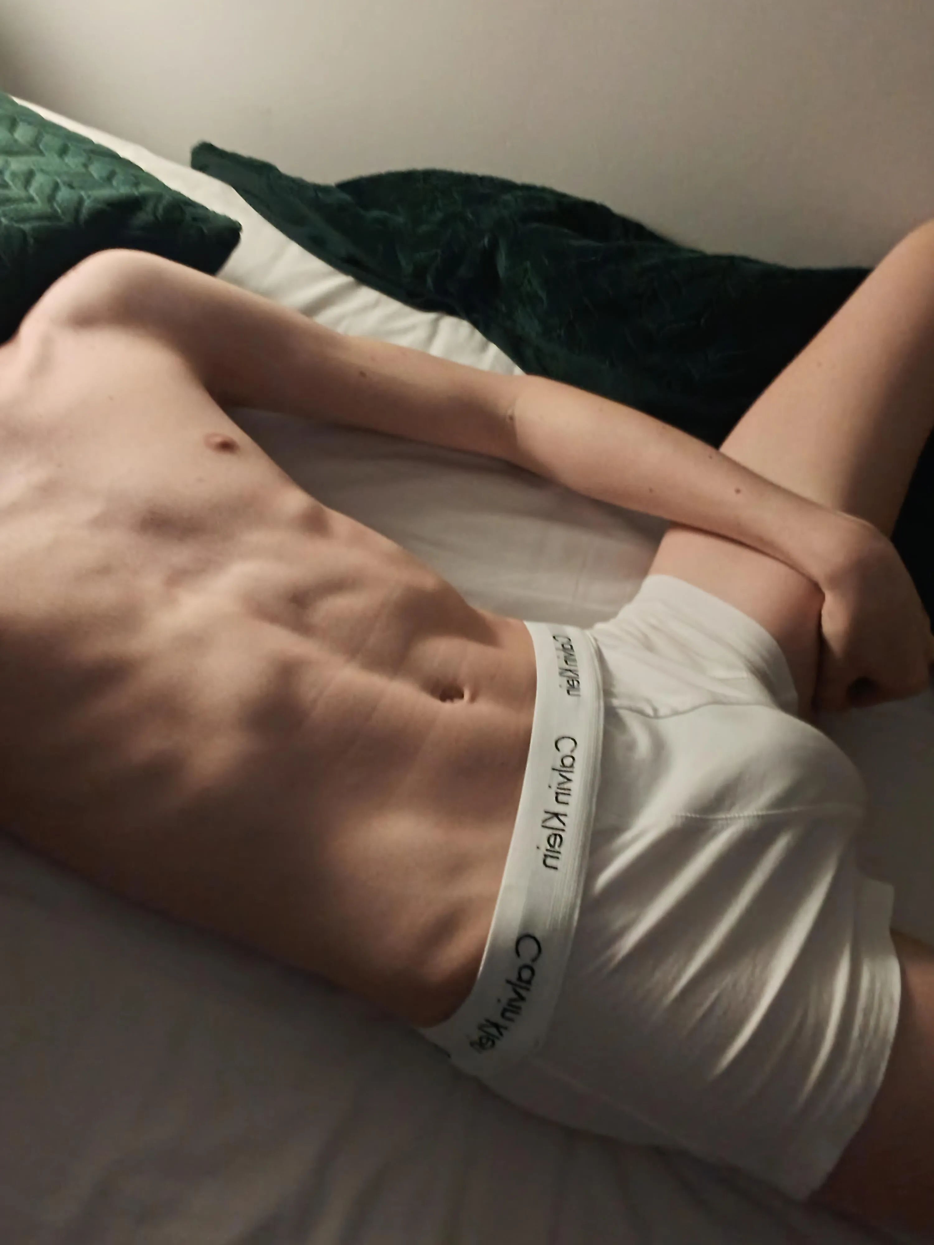 my twink body (18)