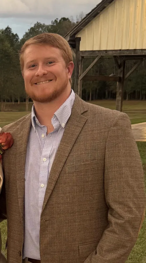 (30m) Mississippi. I think I clean up nicely.