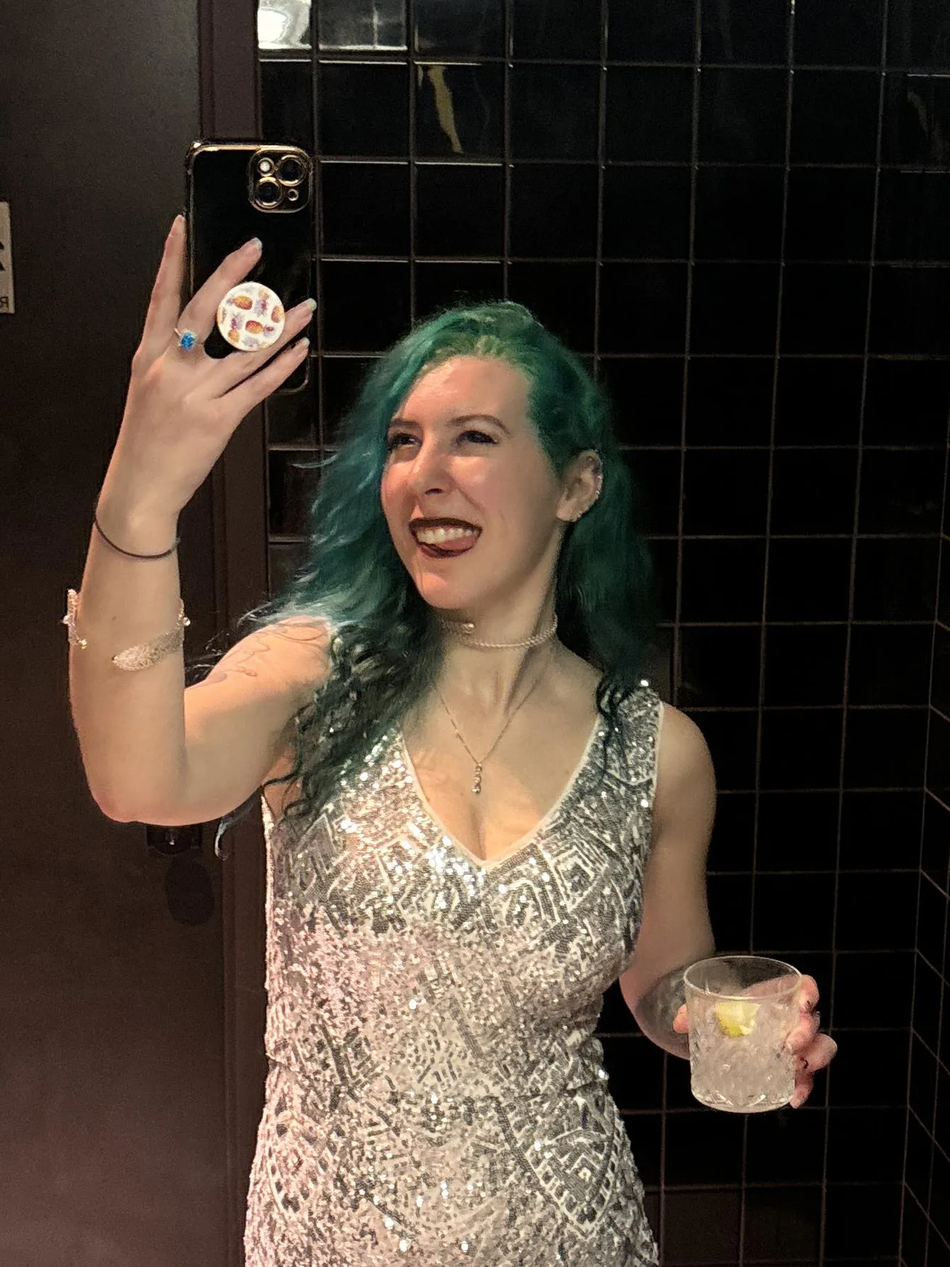 Glam night out with a margarita