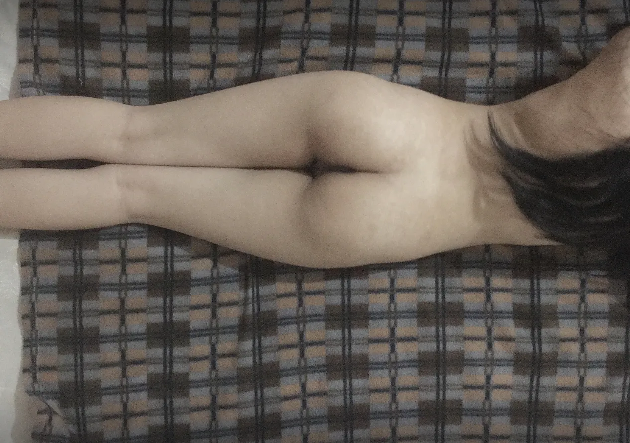 How would you describe my booty?