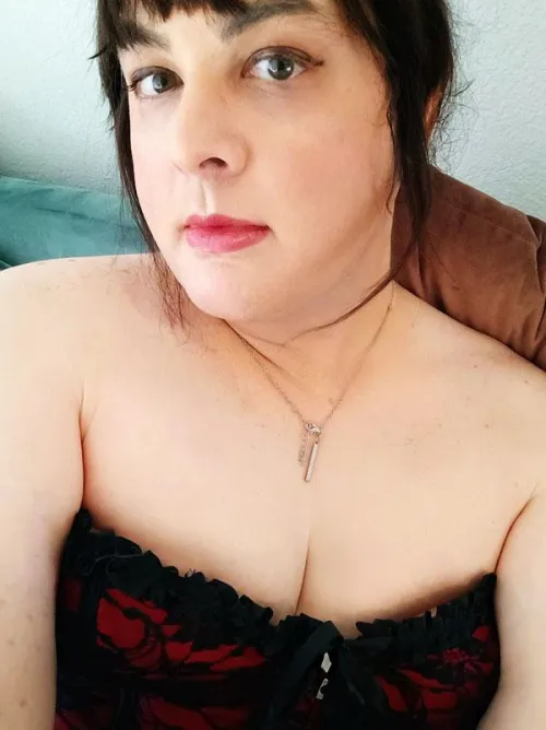 Still learning eyeliner [Return Our 3P Tools/Apps]