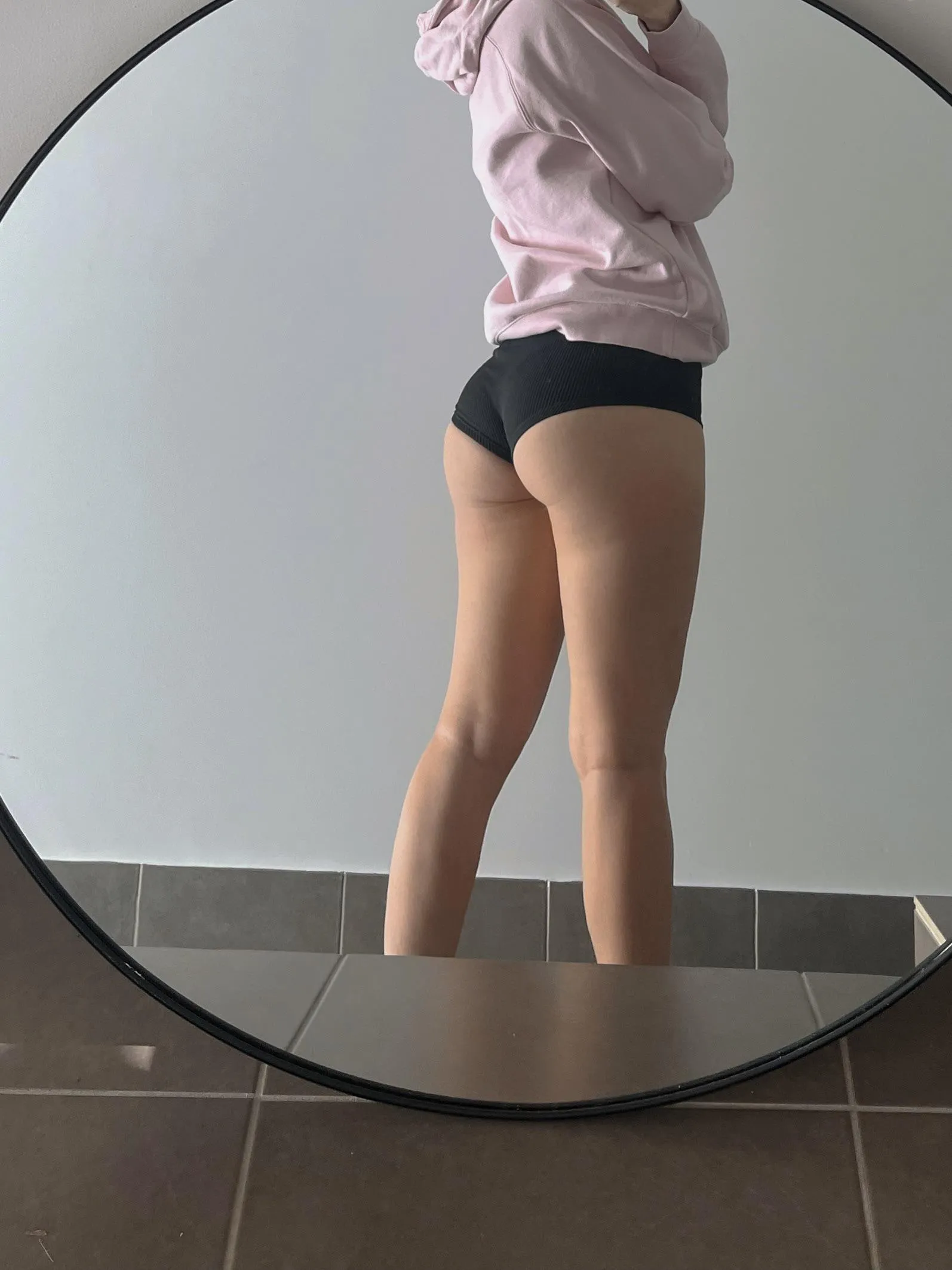 The cutest of peaches