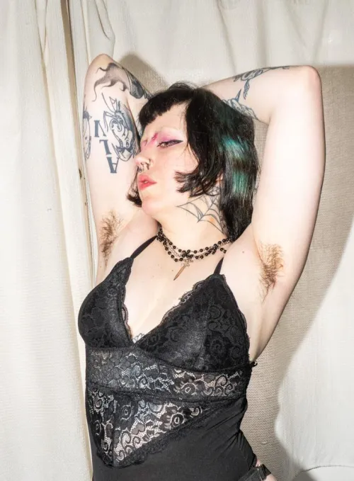 would you like to know how my armpits smell?