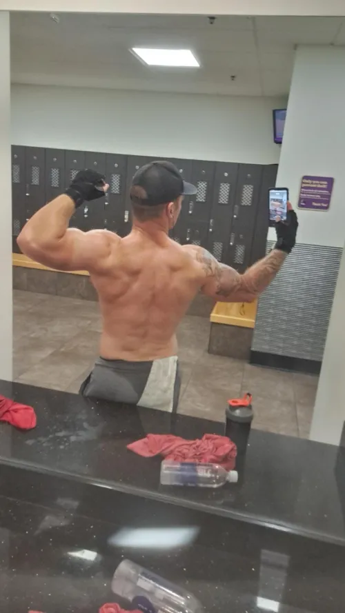 I’m free till Monday 26 bull here