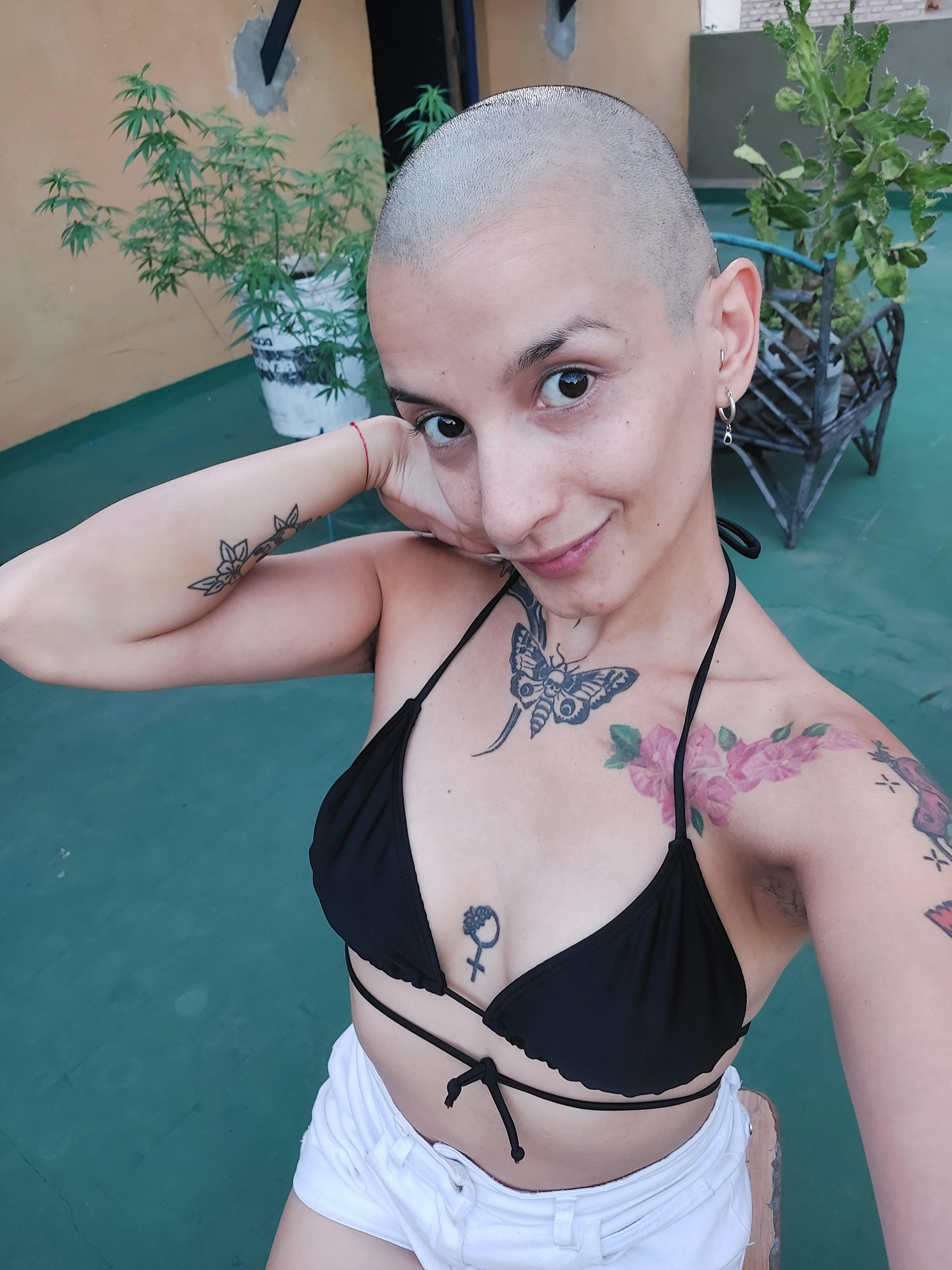 Be a good boy and come here