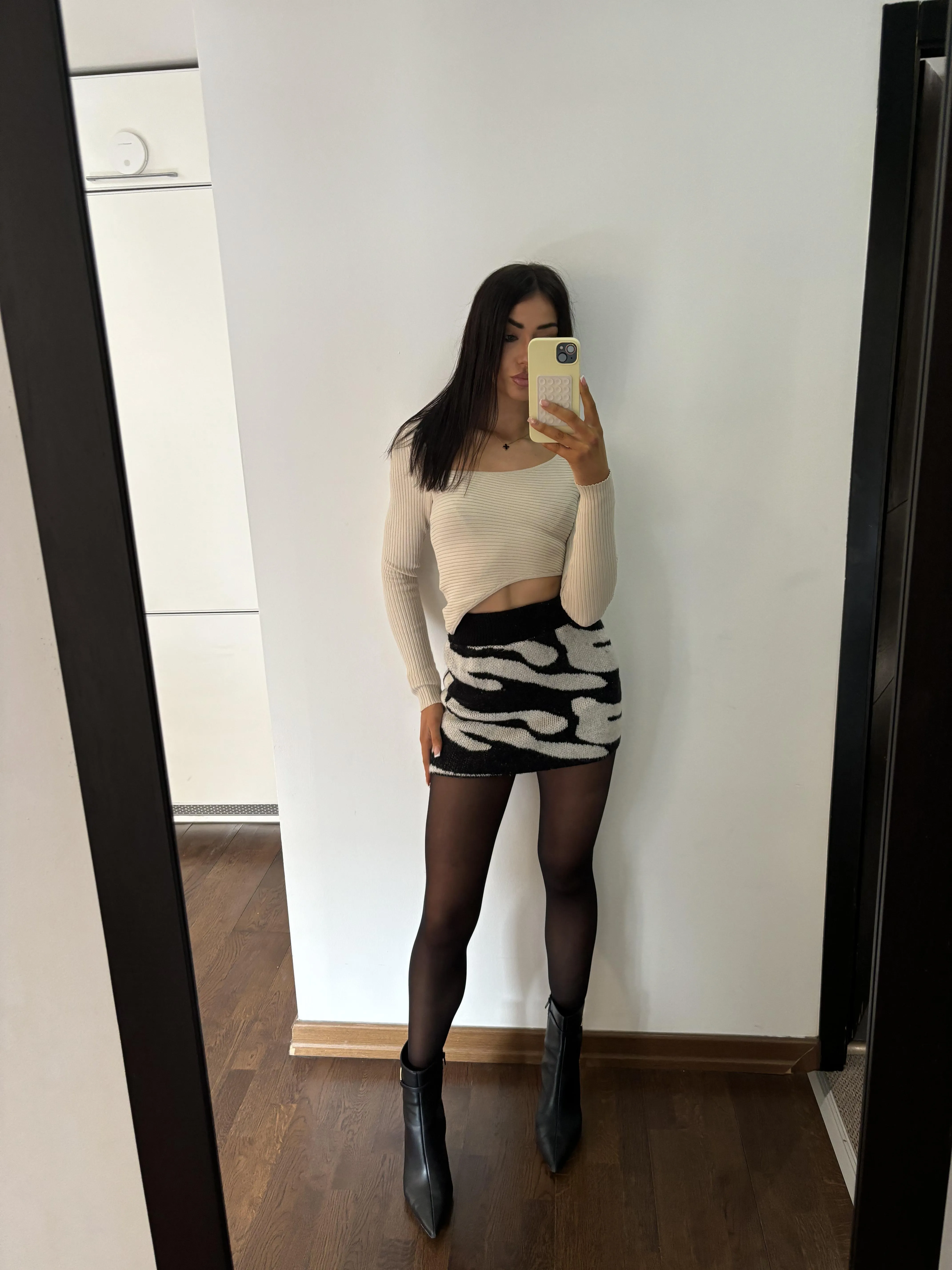 Do the tights complete the look?