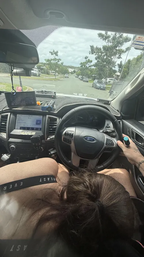 Driving back from an amazing morning in surfers, skinny Dippin here we come! (m32f27)