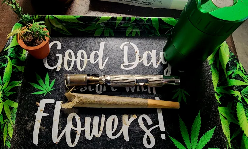 I buy 1G pre rolls and use it in my dynavap which lasts me for days. Does anyone else do this lol