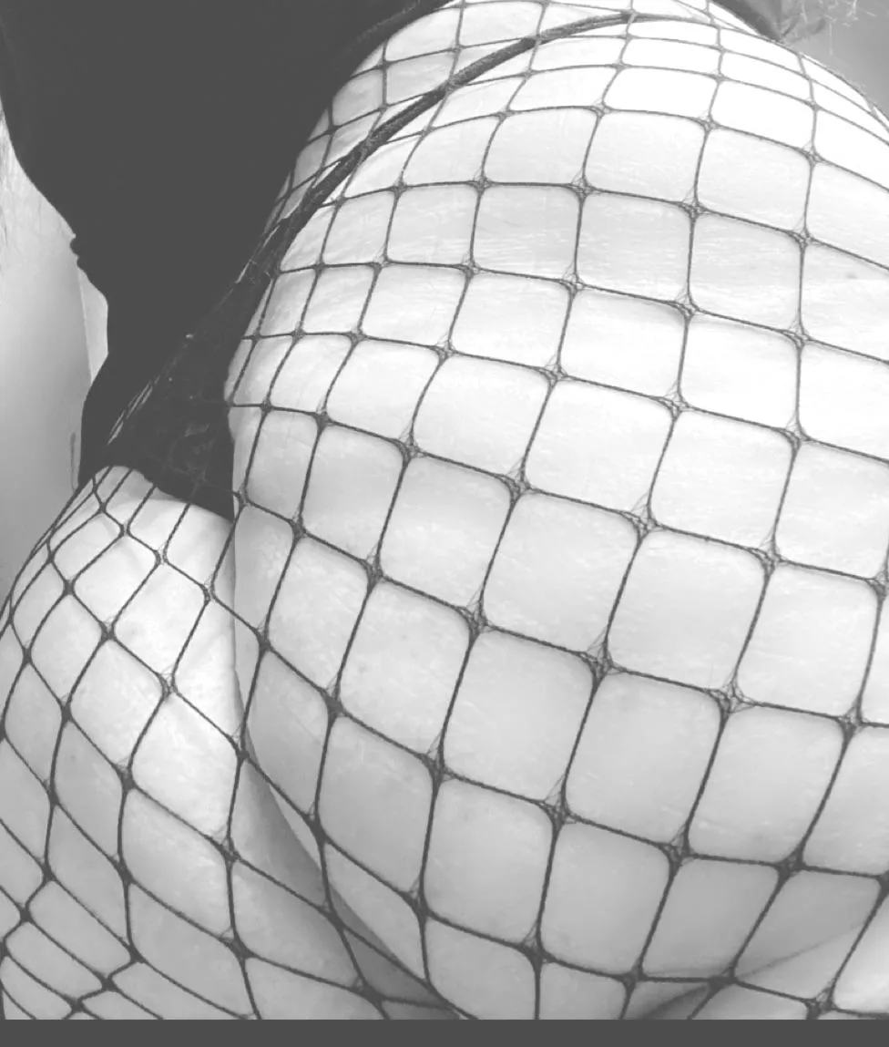 I love fishnets