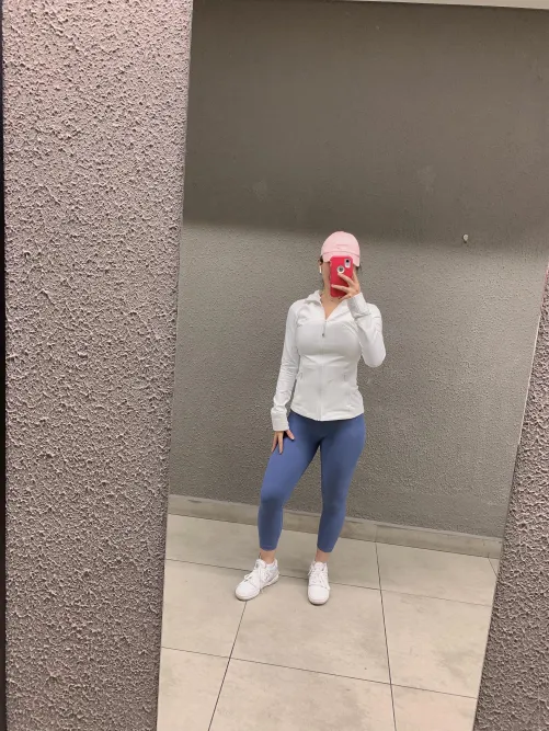 Japanese gym girl is your type ?