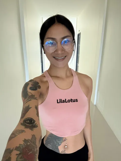 Lila [21] German/Thai