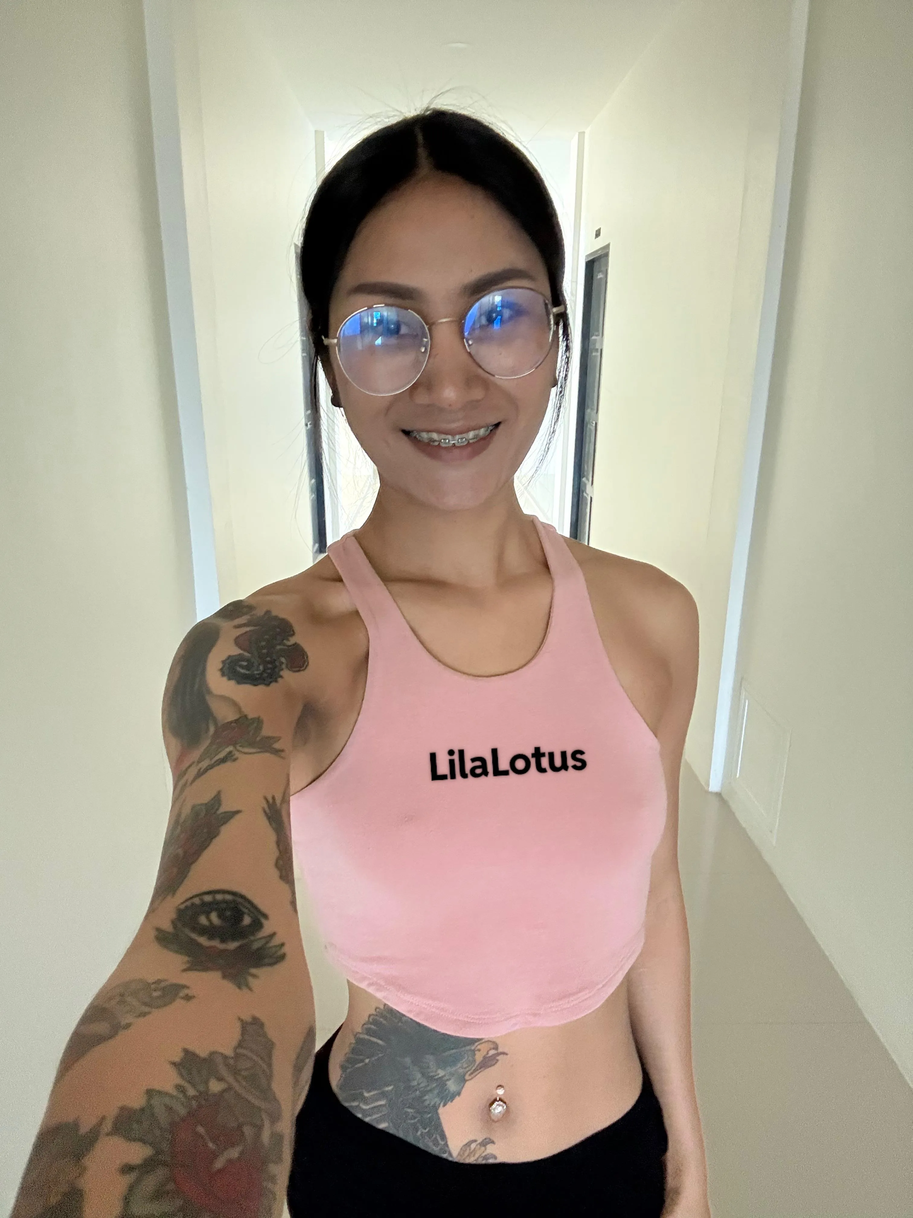 Lila [21] German/Thai