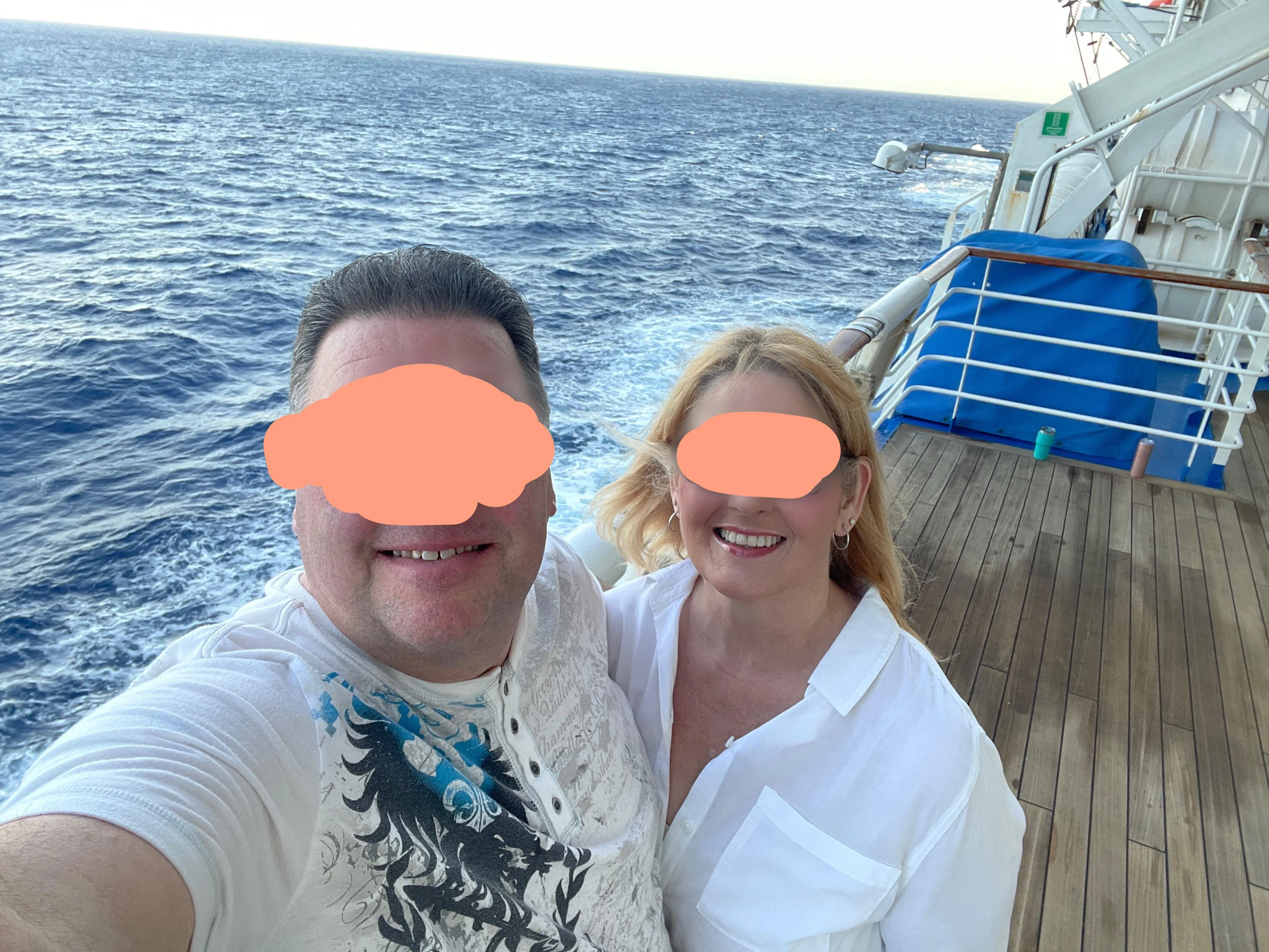 [MF4F] or [MF4M] or [MF4A] Venezia Mar 9-16. We are a 50ish couple seeking some fun F is bi. We could even do [MF4MF].  Must be discrete.  Departing 3/9/25
