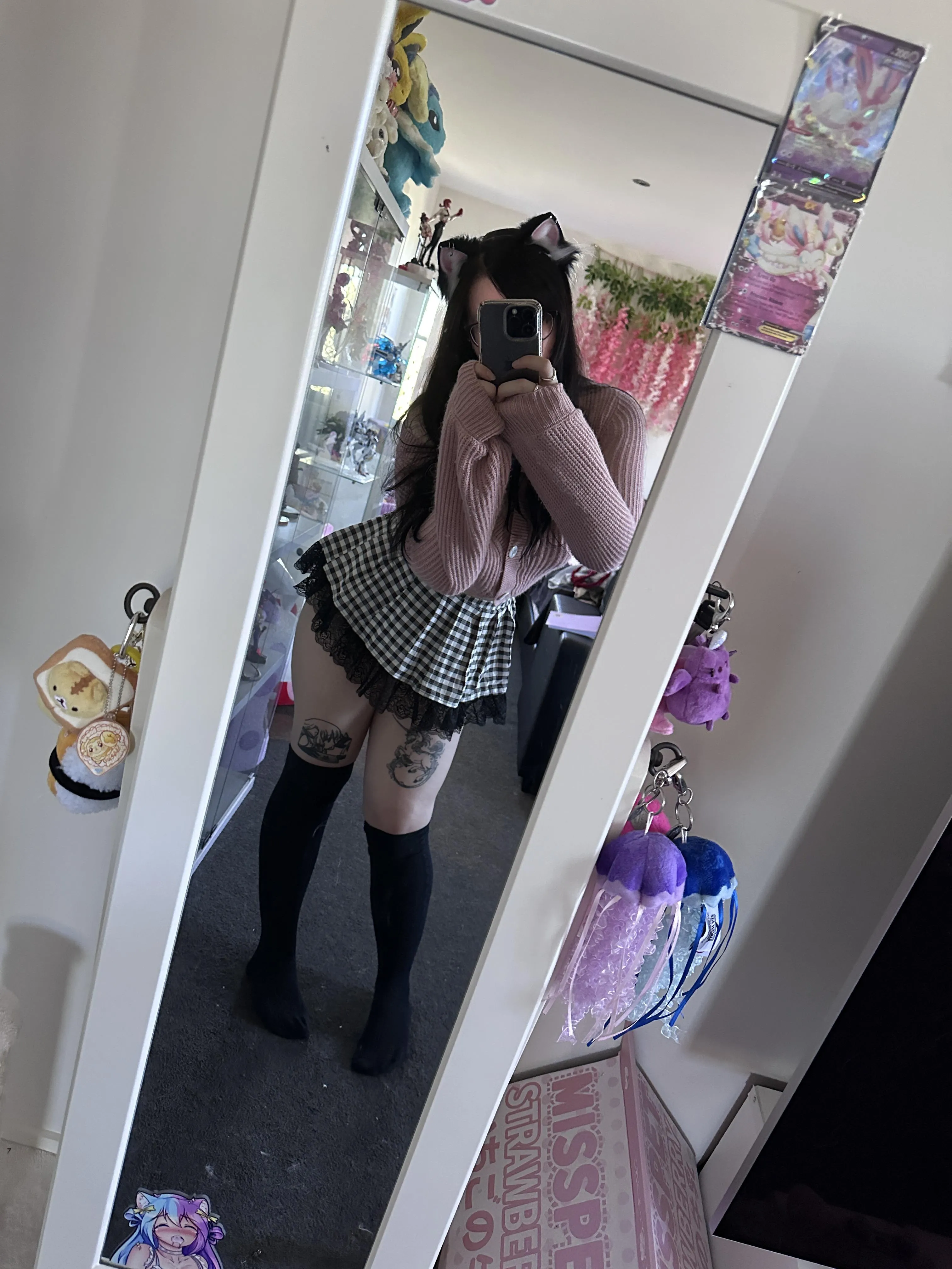 My application to be your thick goth gf