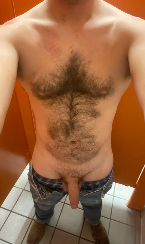Need a Reddit Dom/Daddy (me 34M)