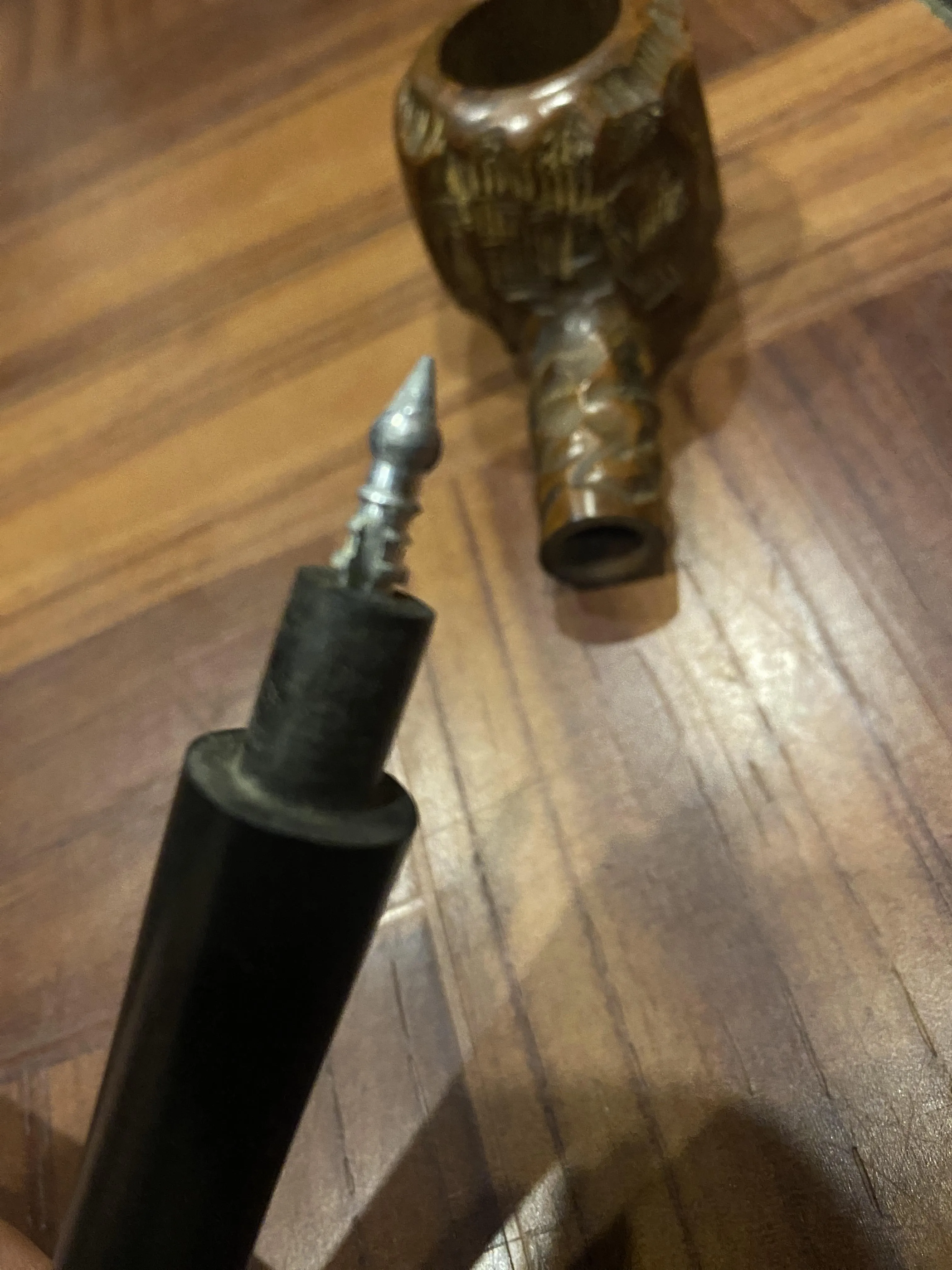 New to me Marxman jumbo ….. first pipe I’ve owned with this screw type thing on stem ….. what’s the purpose of this thing ?