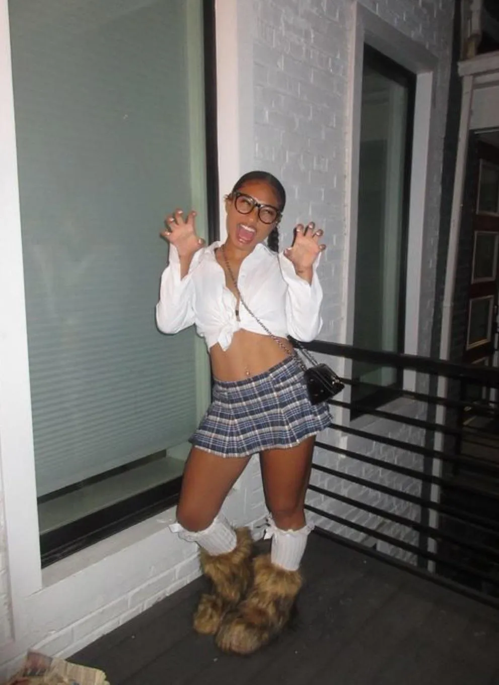 rawr need dick in my tummy [online]