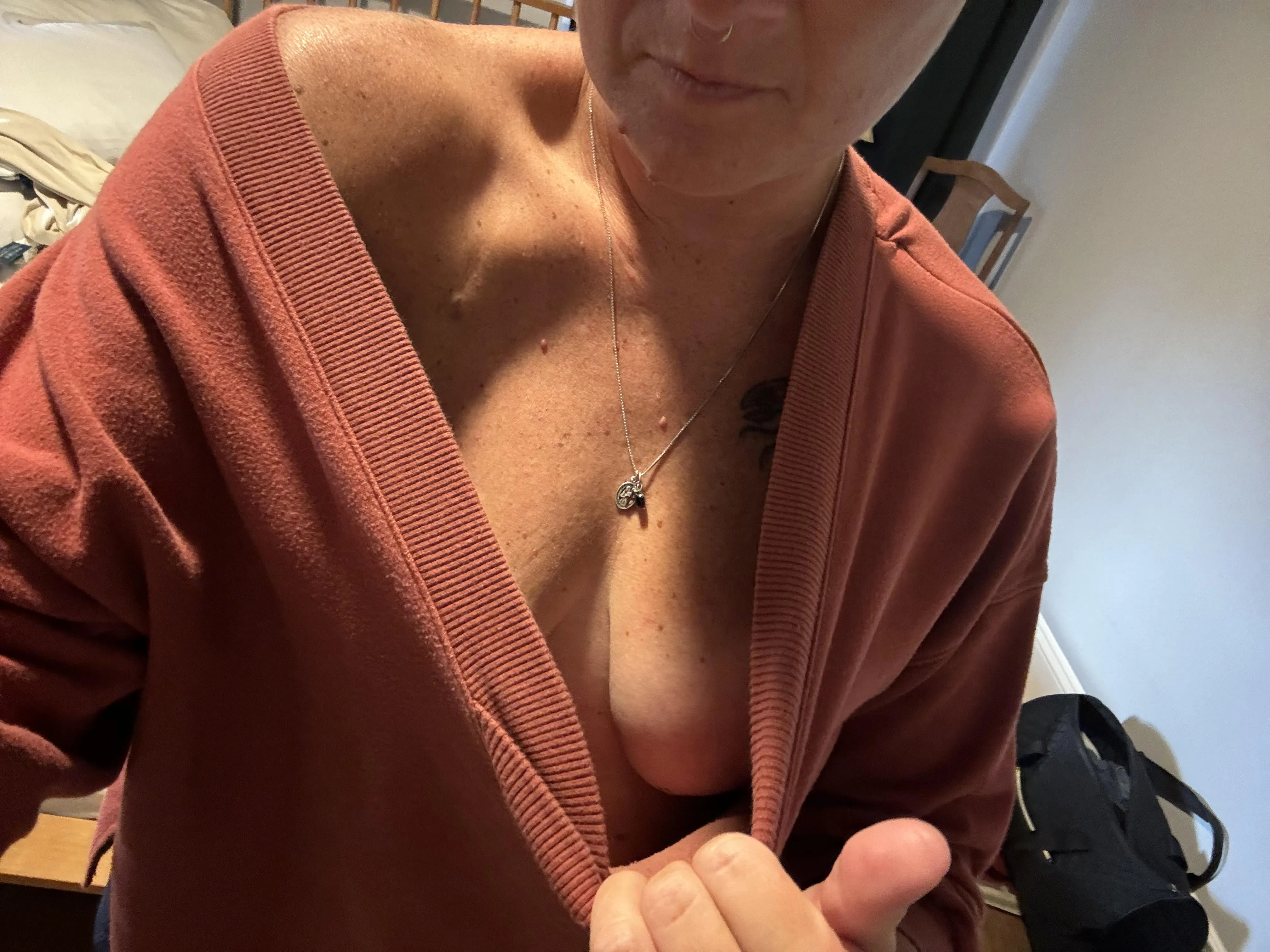 Sexy moms wear red too!