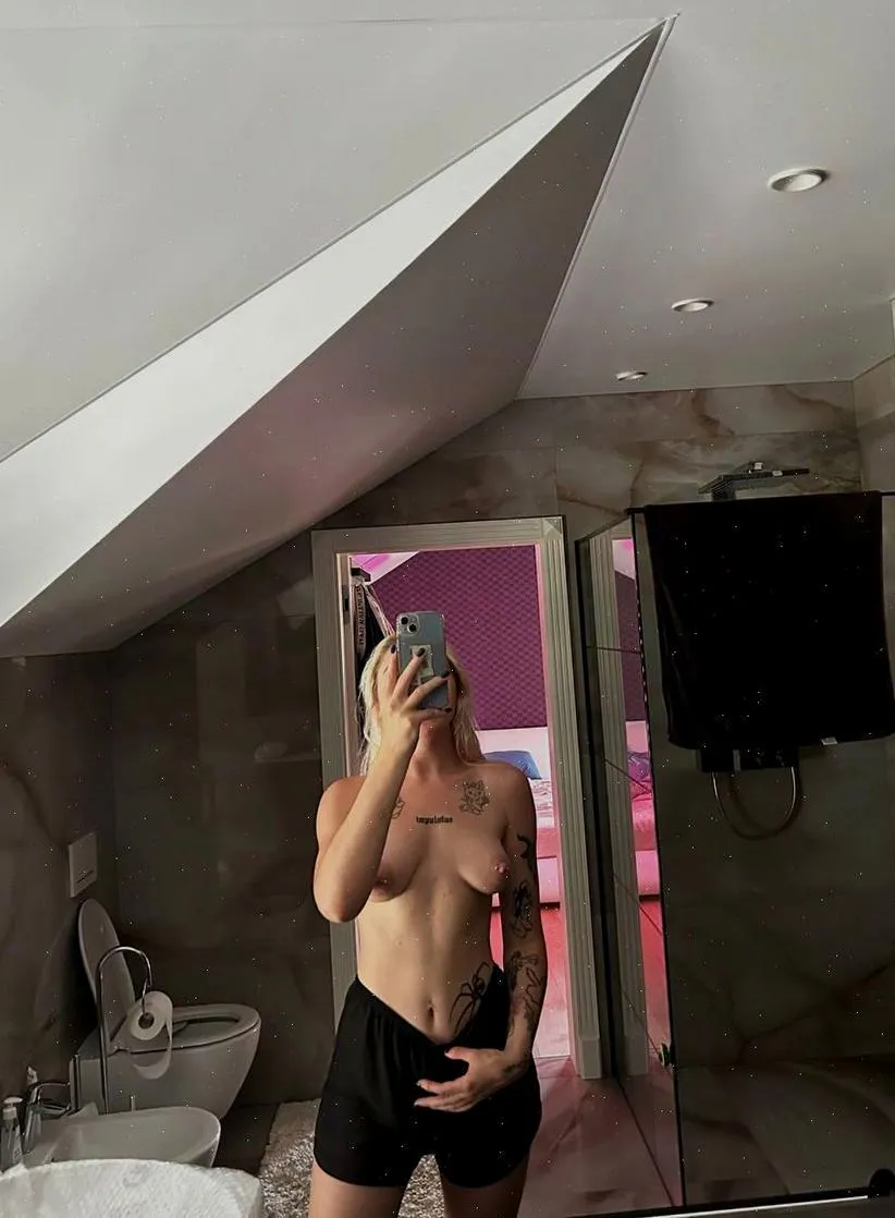 Taking nude selfies is my passion