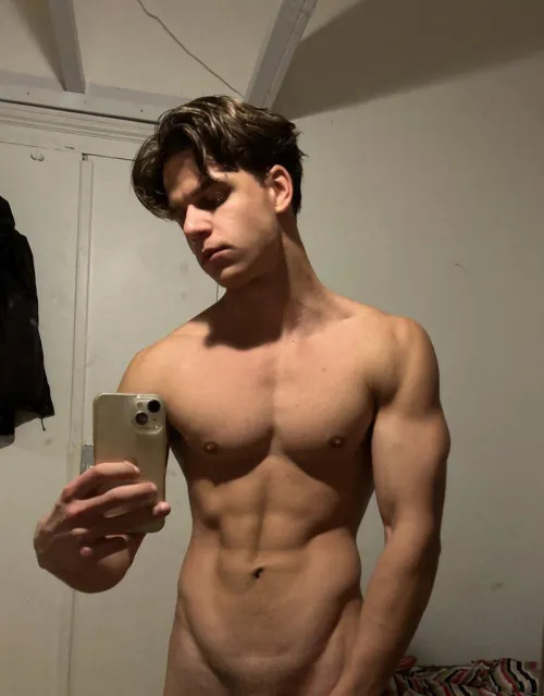 (20)Should I lower my camera?