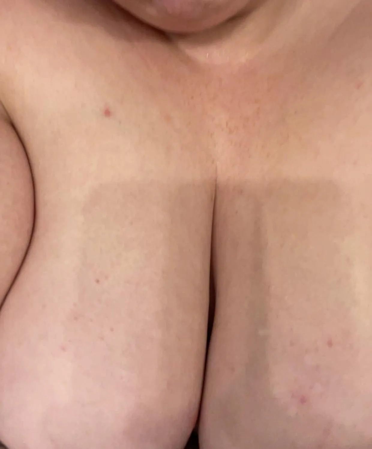 All types of things can fit in there lol