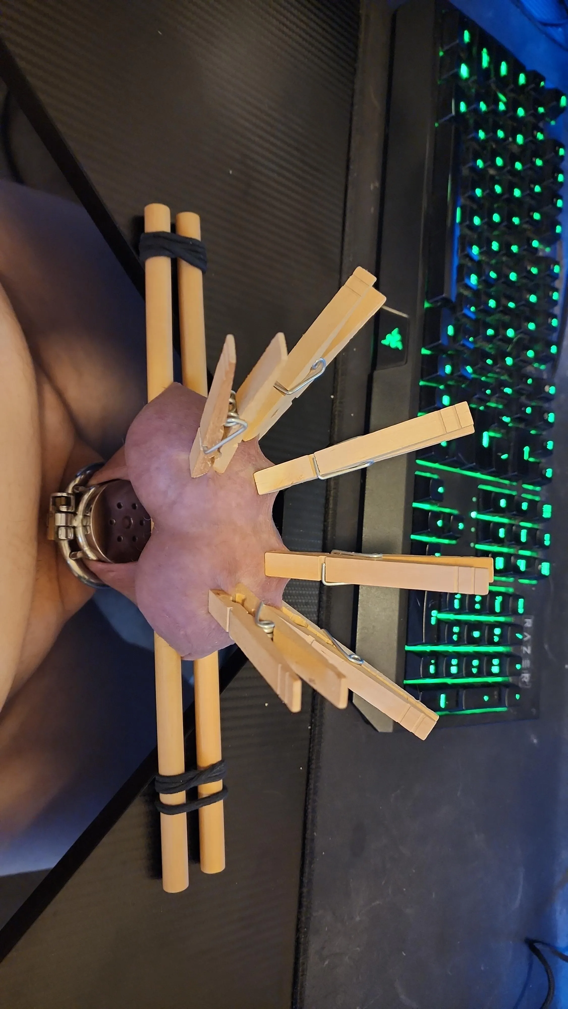 Flat caged, pegs n squeezed