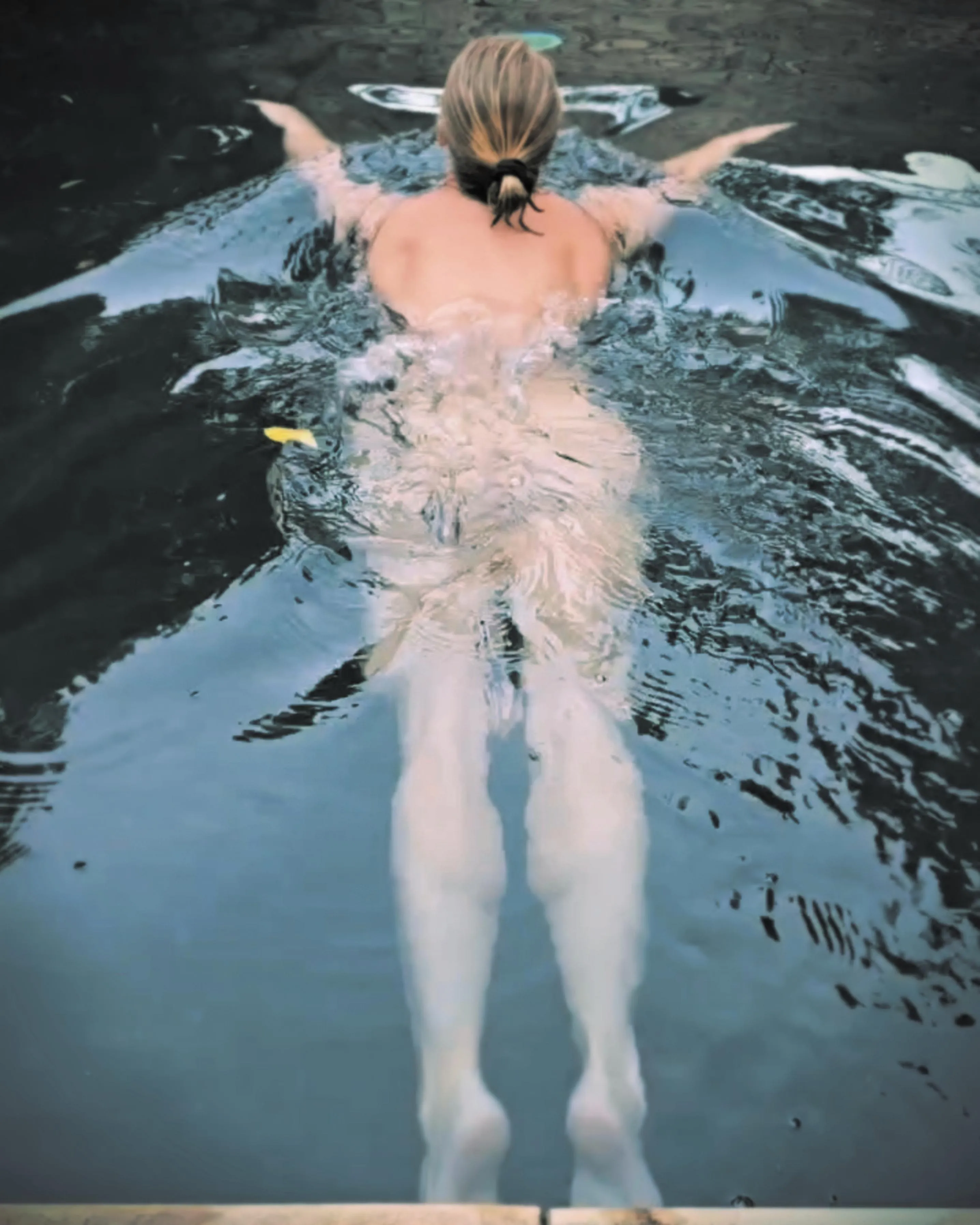 I've been doing laps in the pool all week [39f]