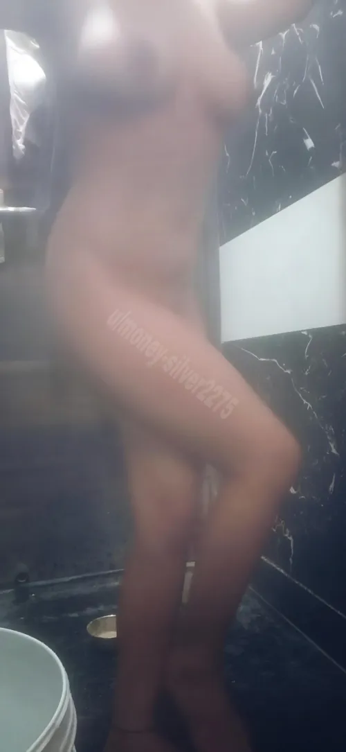 join me in the bath (f)