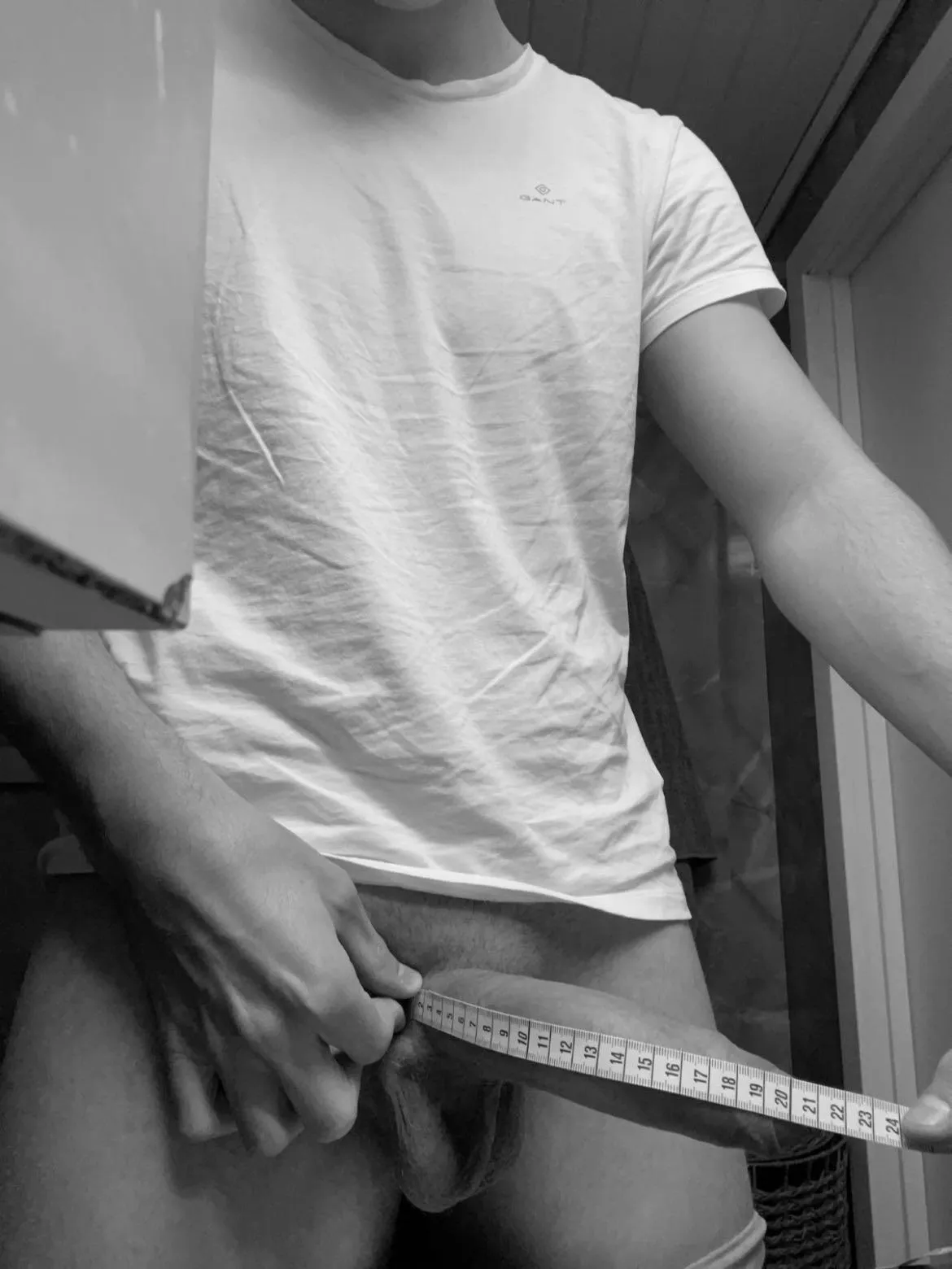 Just an average skinny teen;)