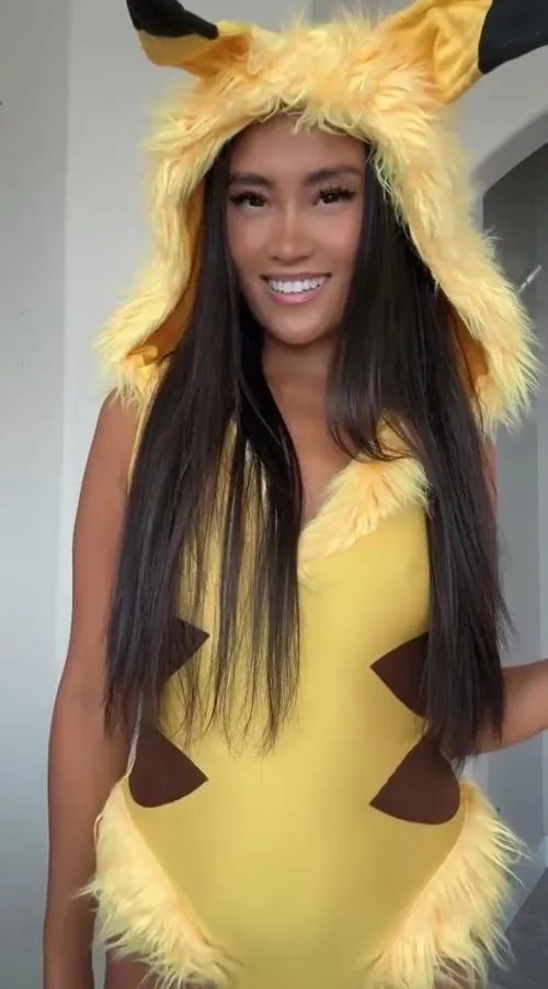 My Pikachu cosplay from Pokémon (sunshine)