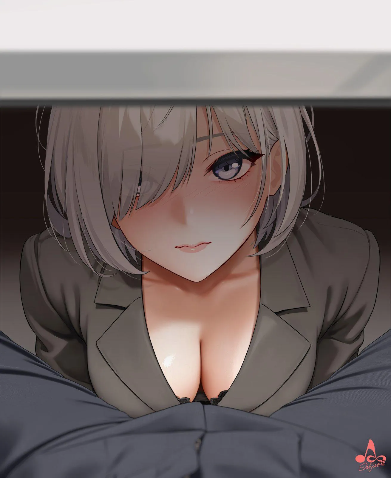 Sashou under the Desk