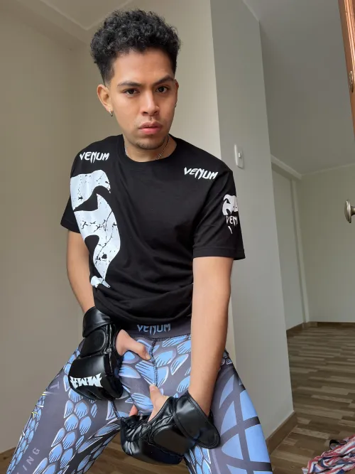 This boxing king and his thick bulge will have you begging for more.