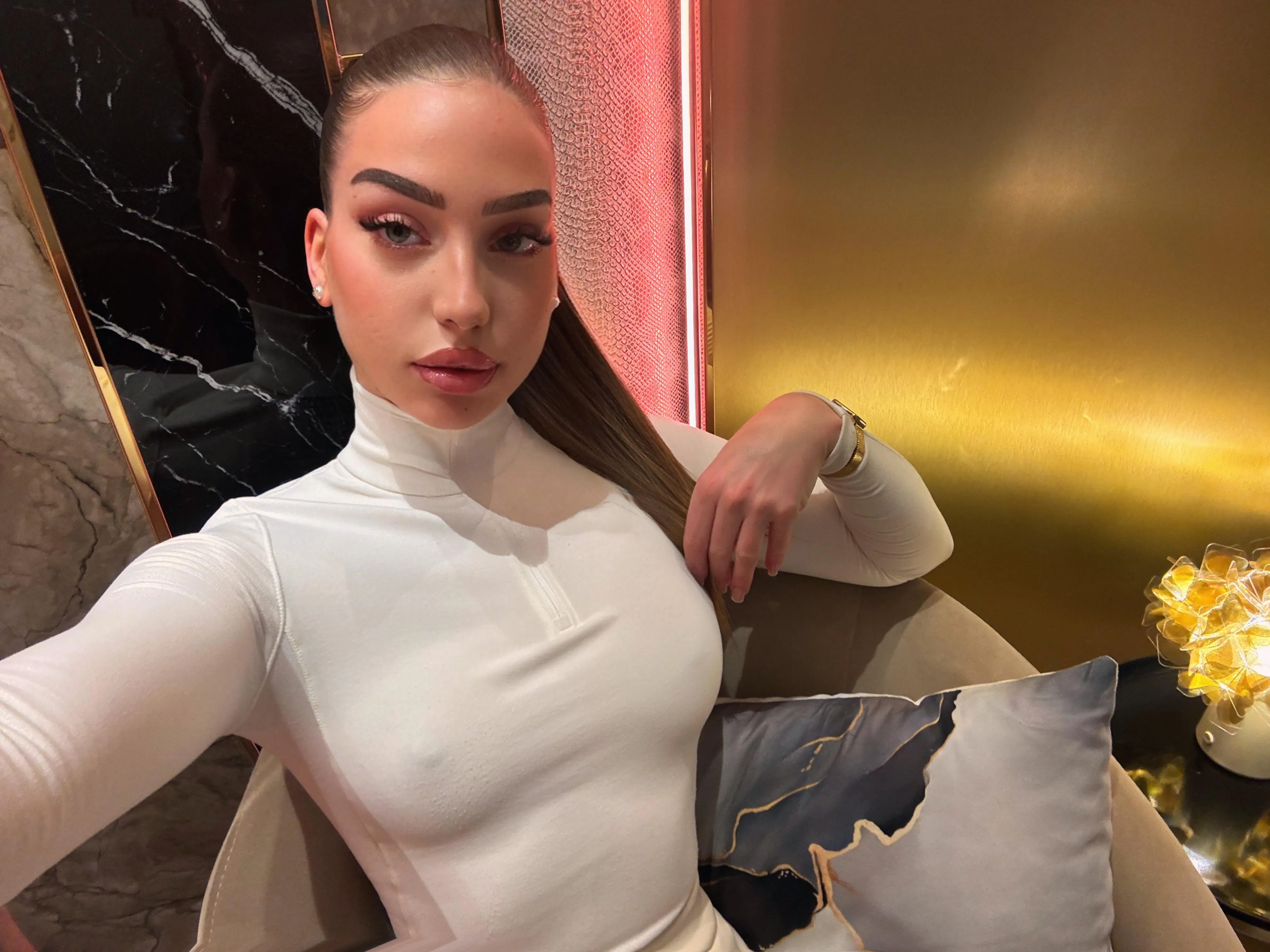 Waiting for my preworkout to kick in...