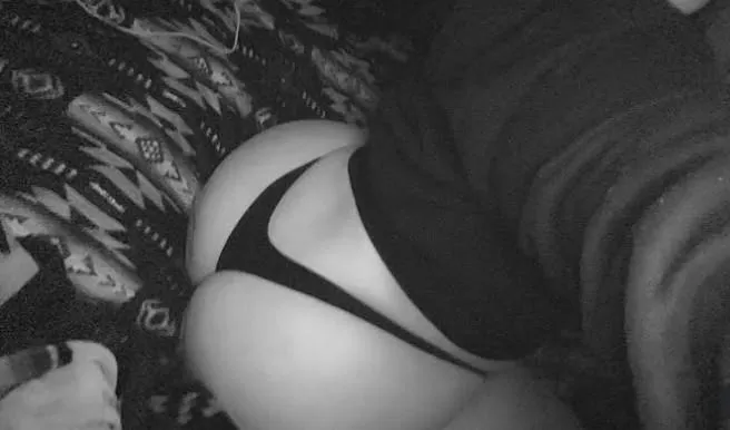 21F4A. Bored af! Lets chat!?