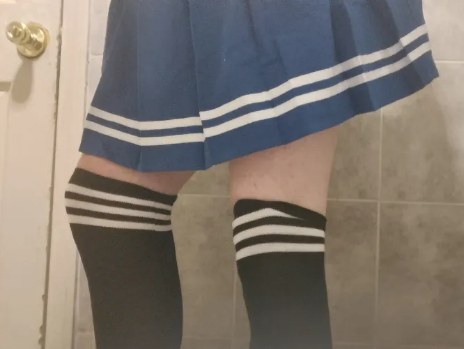 Daddy wants Bambi to show off