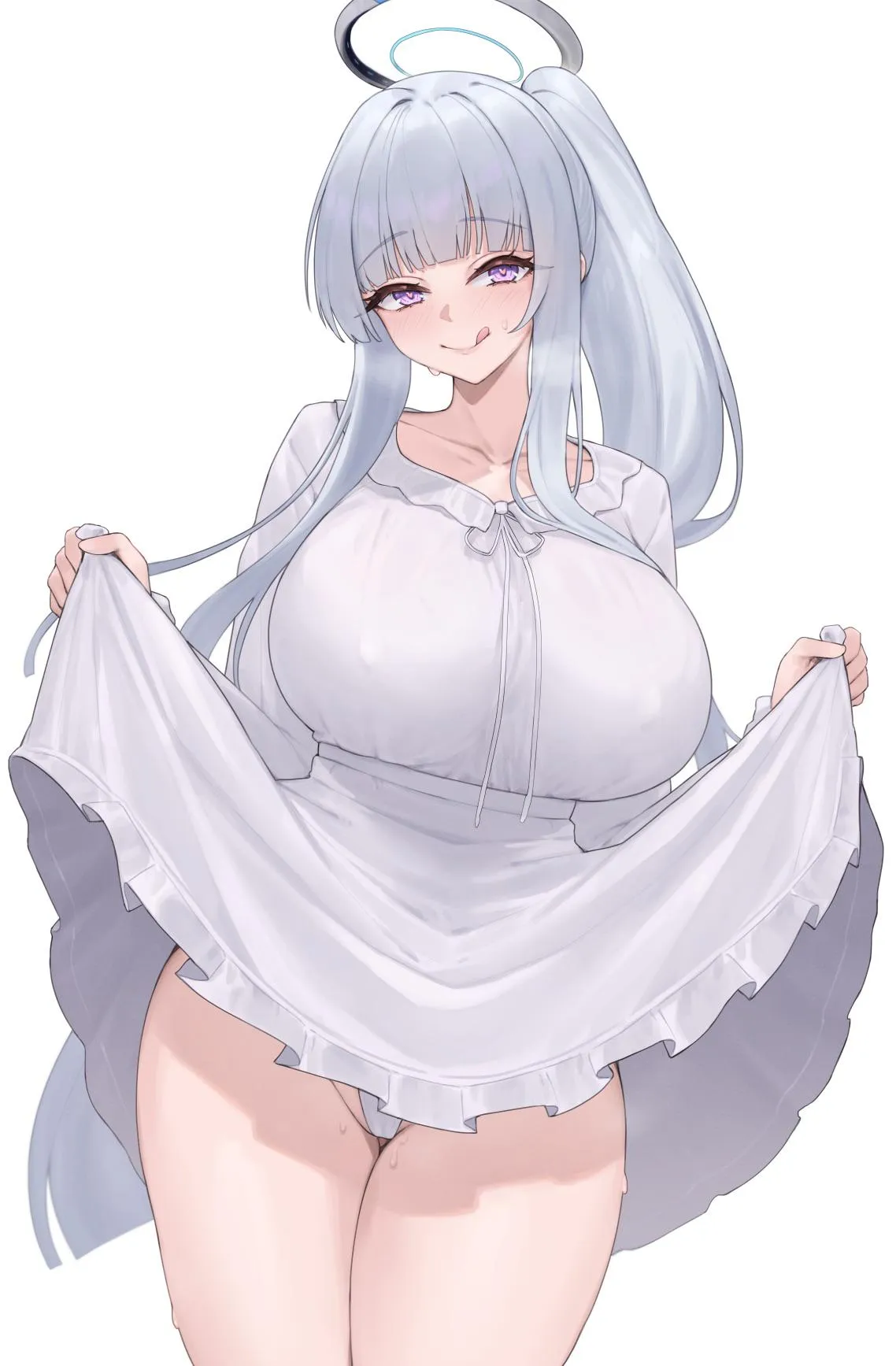 Noa lifting up her pyjamas (Kuavera)