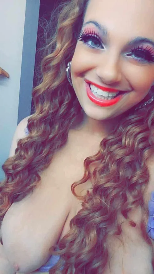 Curls and tits