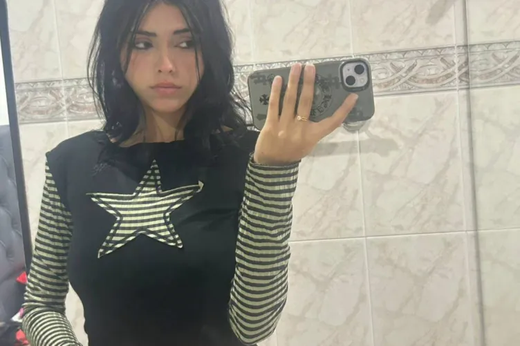 f18 and if you are at least double my age i owe you nudes