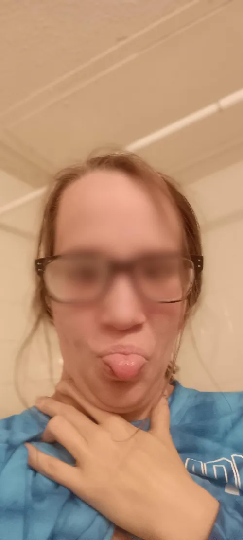 Hello I'm a giant nerd and I'm on of.