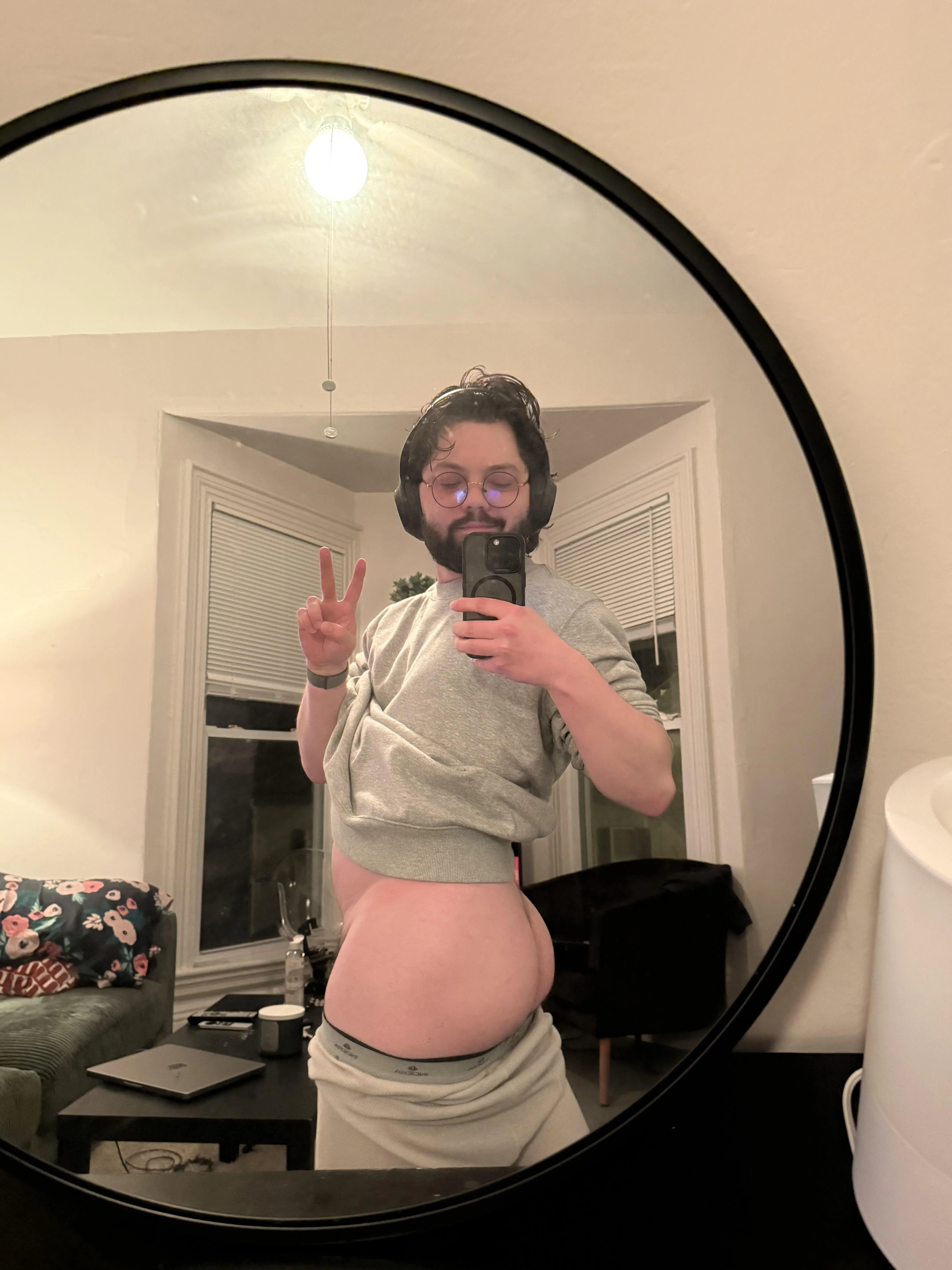 Hiiii just me and my butt