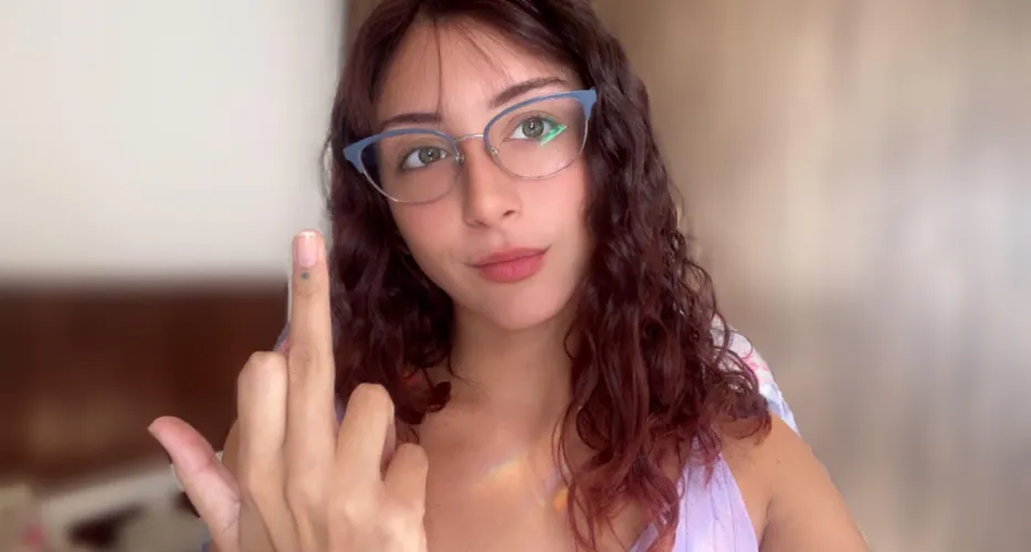 Little b*tches, if you haven’t sent for coffee yet then you don’t belong here.