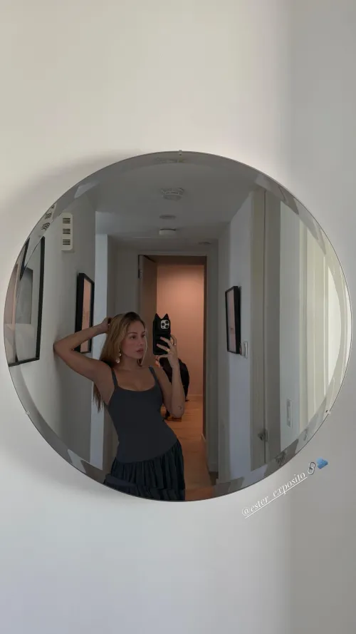 Mirror selfie dic 24