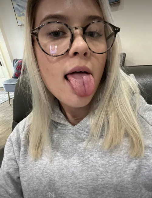 Time for some tongue action