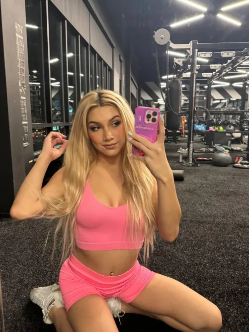 Trans queen with a wild side