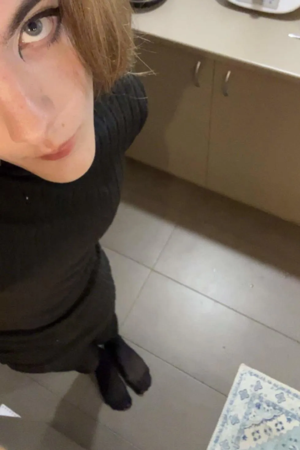 elegant but a tiny bit shy :3