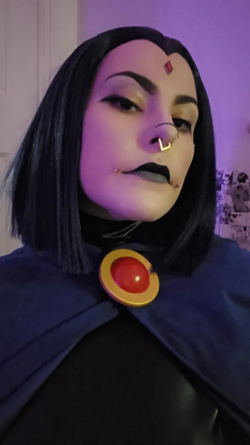 Hey there, selling sexting sessions, live calls, physical items, customs, and more. Menus pinned on profile. Kink friendly.